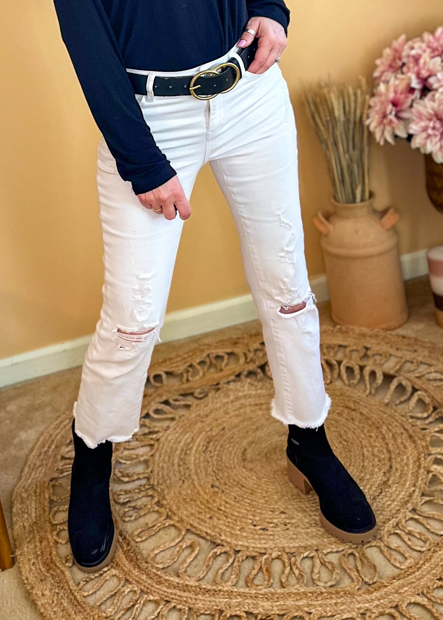 Vervet Shirley Super High Rise Slim Straight Jeans