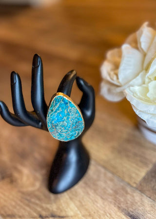 Close-up of the Turquoise Stone Ring in gold